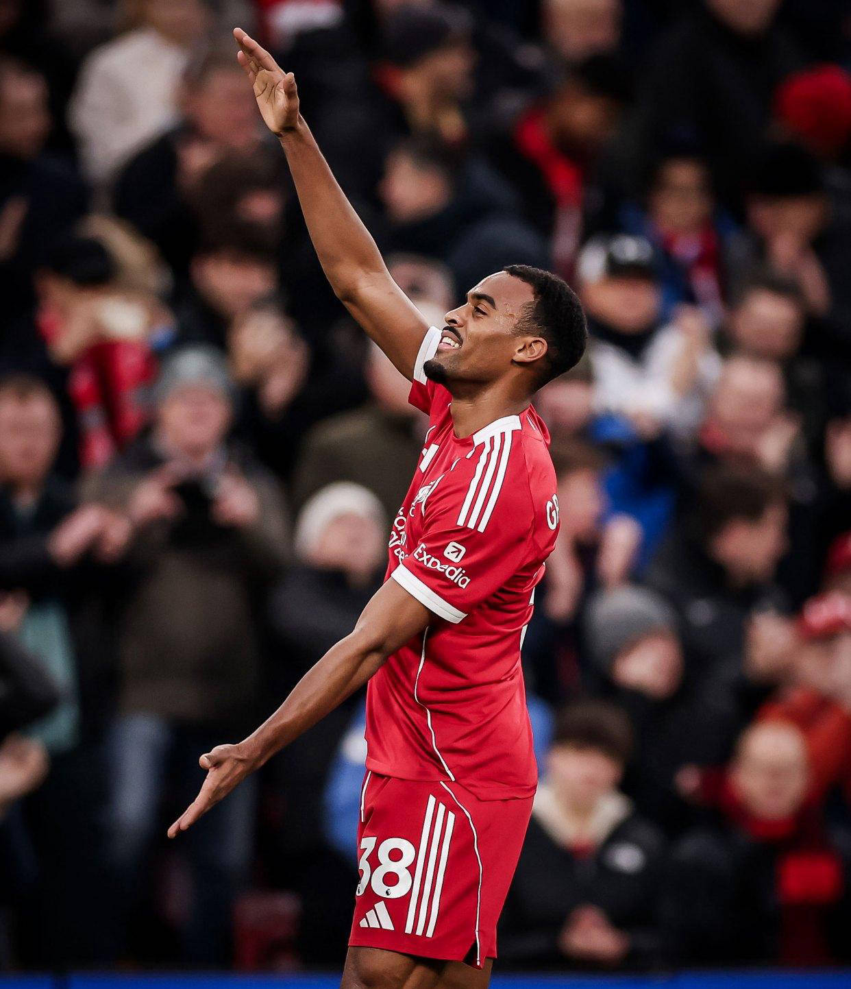 包含C罗与50激战阿森纳分钟阿森纳止住颓势备战欧联，连对手都承认：詹姆斯在TL比赛中失利的词条华体会体育